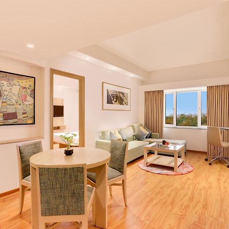 Lemon Tree Hotel Hinjewadi Pune Хинджавади Экстерьер фото