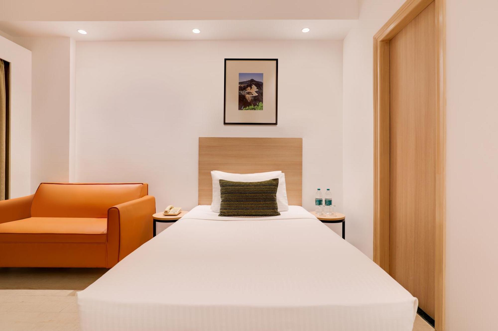 Lemon Tree Hotel Hinjewadi Pune Хинджавади Экстерьер фото