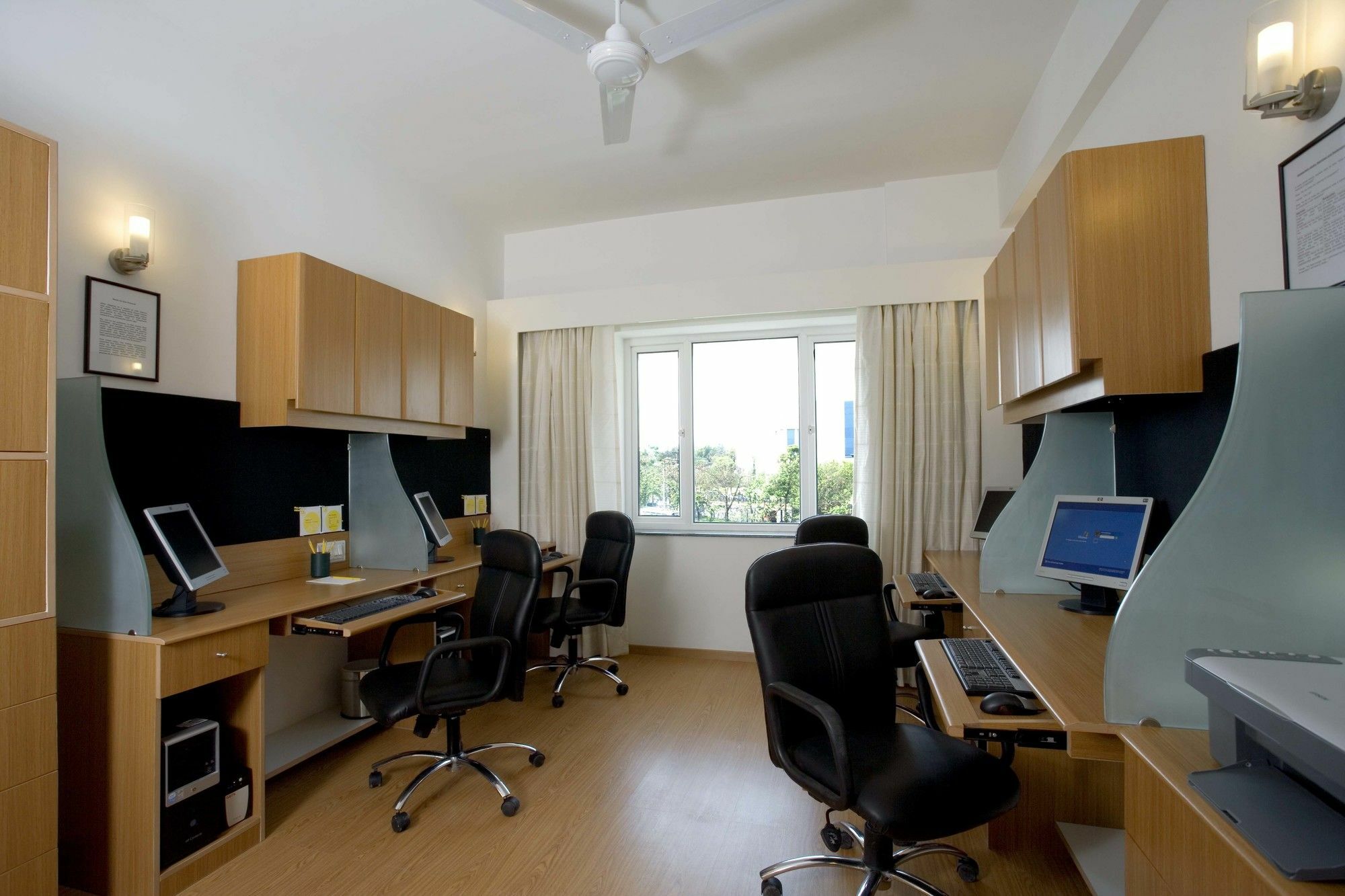 Lemon Tree Hotel Hinjewadi Pune Хинджавади Экстерьер фото